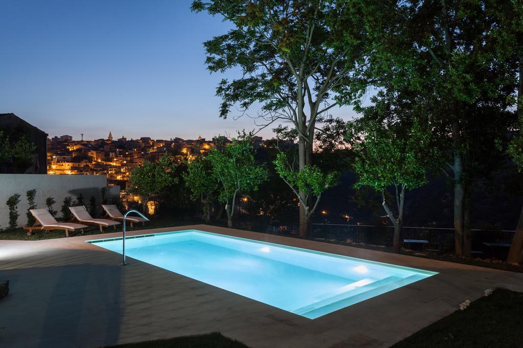 Bed and Breakfast Giardino Sul Duomo Рагуза Экстерьер фото